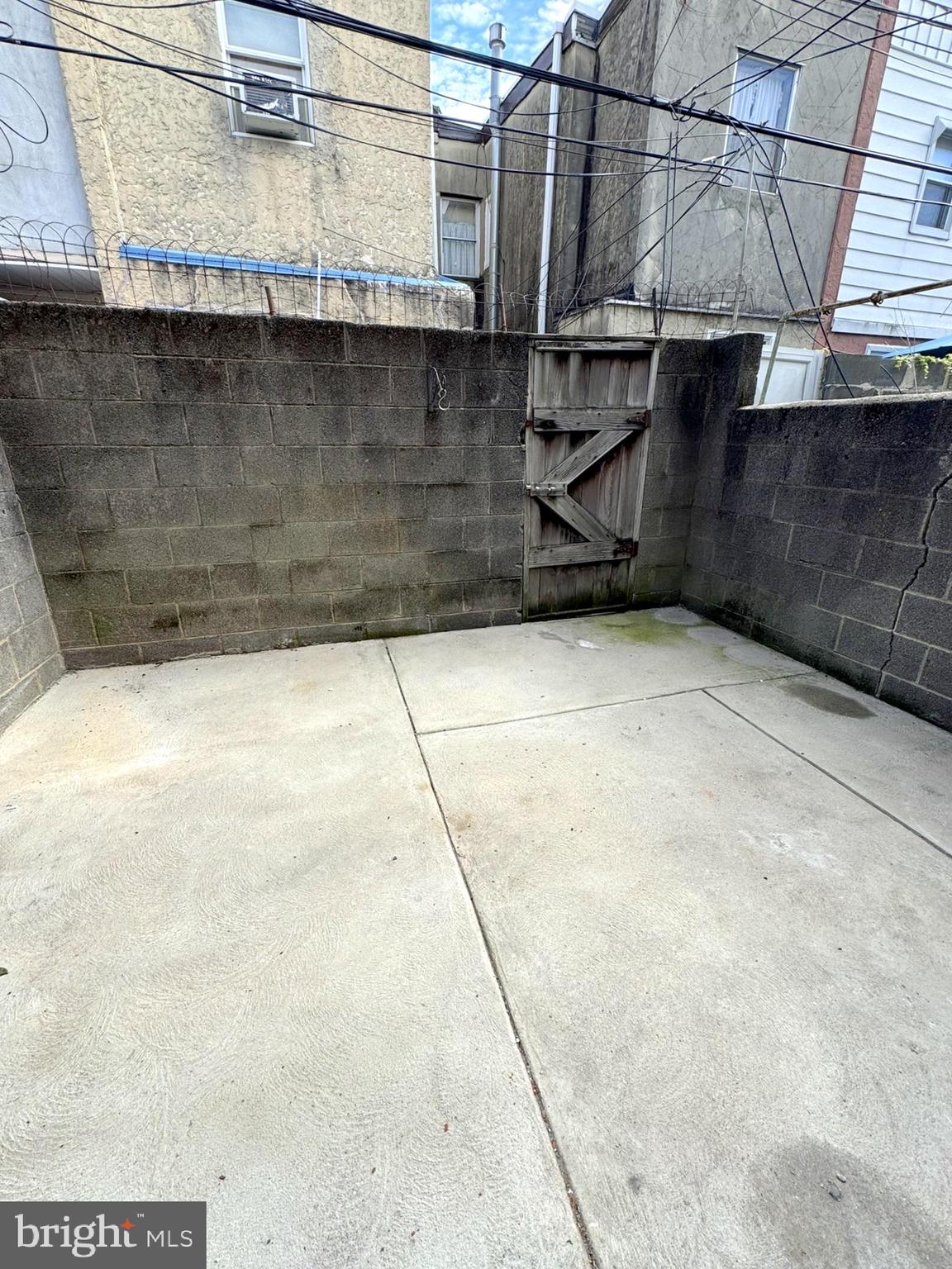 2531 South Warnock Street Philadelphia, PA 19148 - Photo 26 of 32