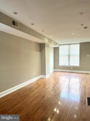 $1,990 | 2531 South Warnock Street, Philadelphia, PA 19148