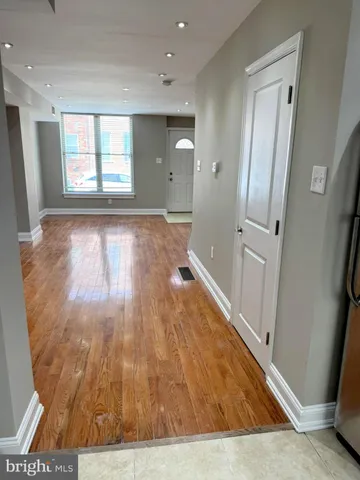 $1,990 | 2531 South Warnock Street, Philadelphia, PA 19148