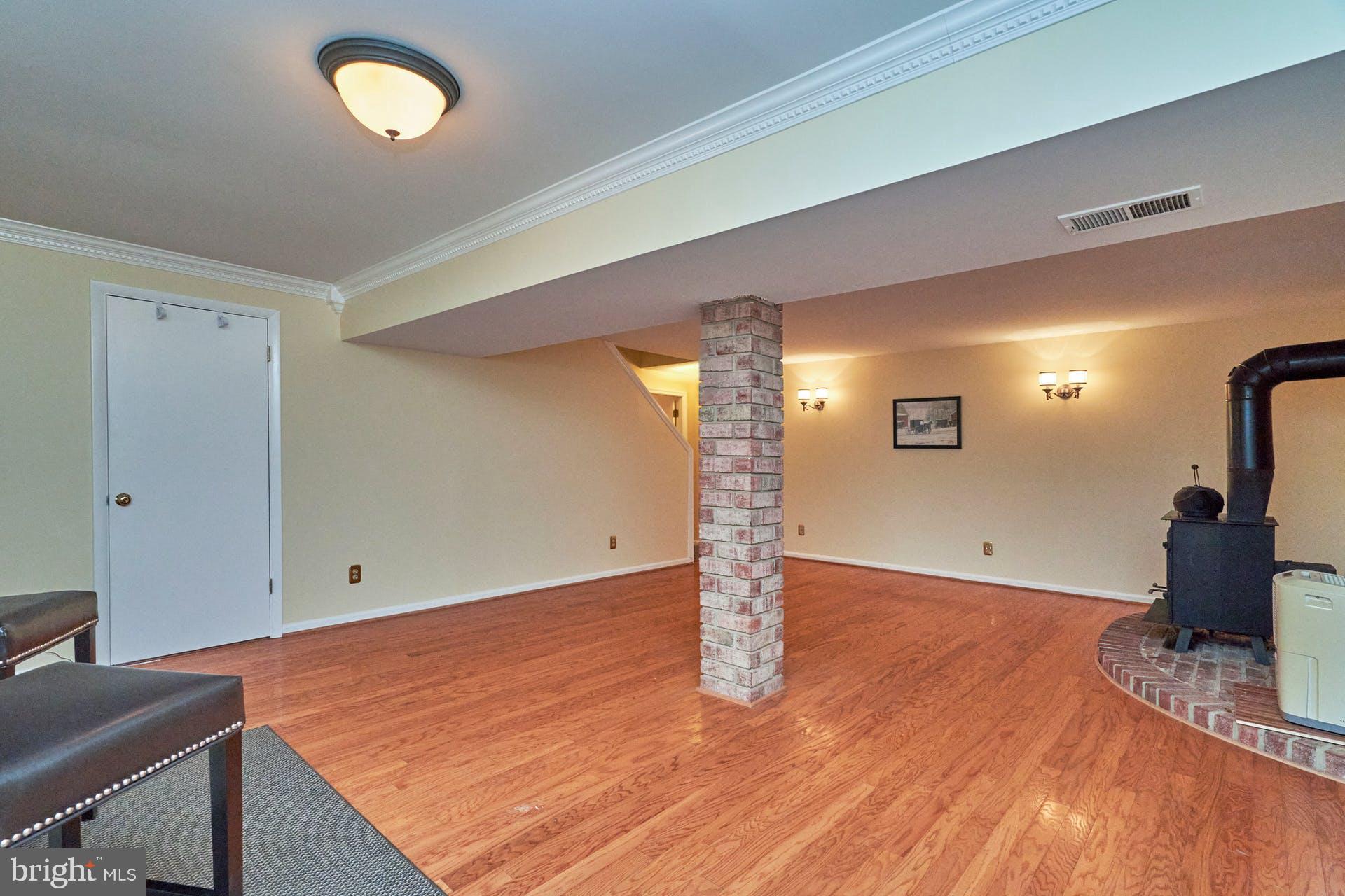 6708 River Road Manassas, VA 20111 - Photo 29 of 39 Lower Level Rec Room 2
