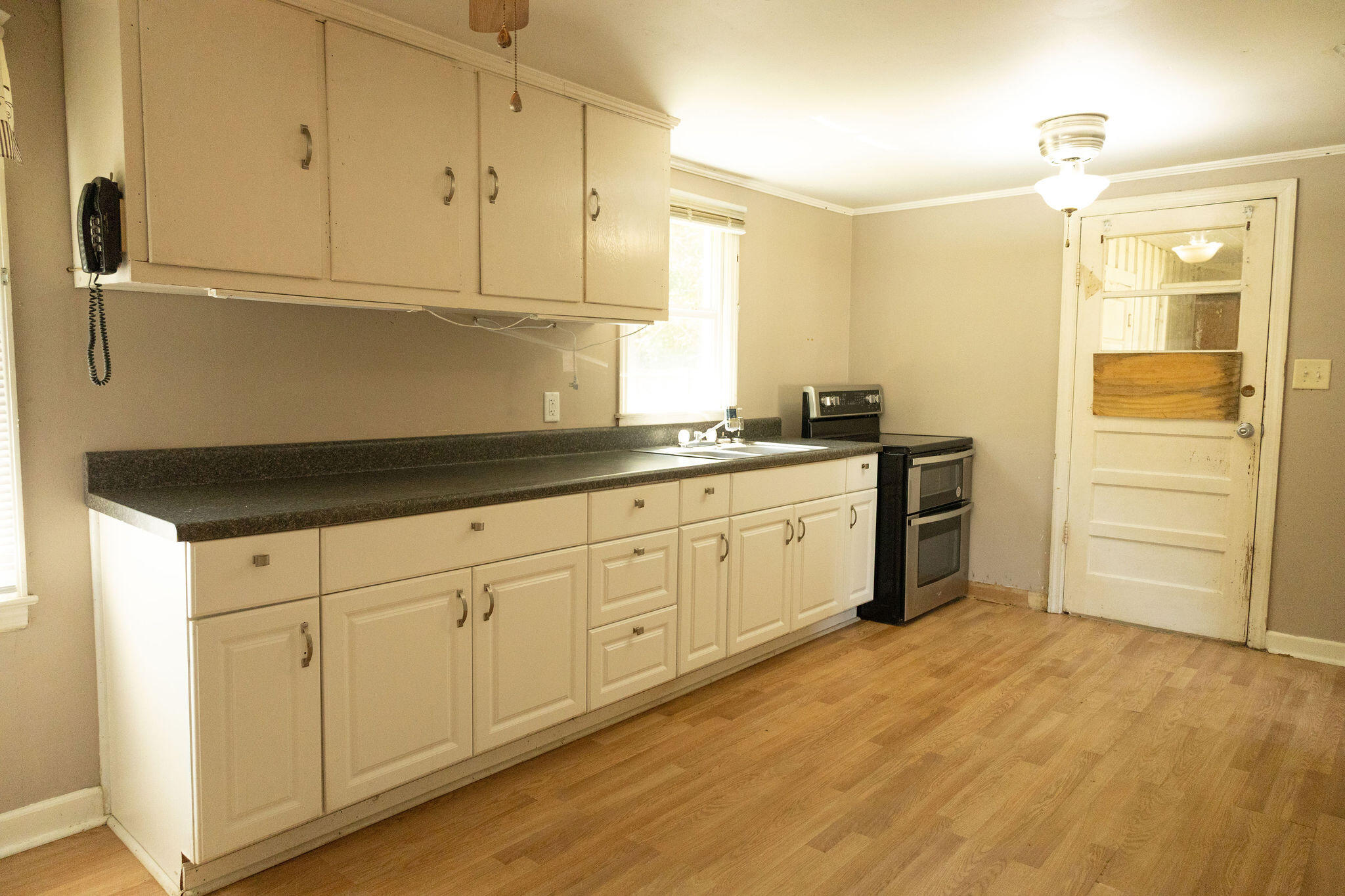 4269 Beulah Road Smoaks, SC 29481 - Photo 12 of 26 3T6A4744