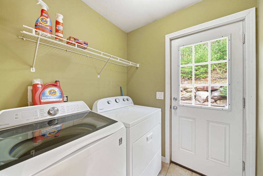 89 Webster Street Douglas, MA 01516 - Photo 27 of 42
