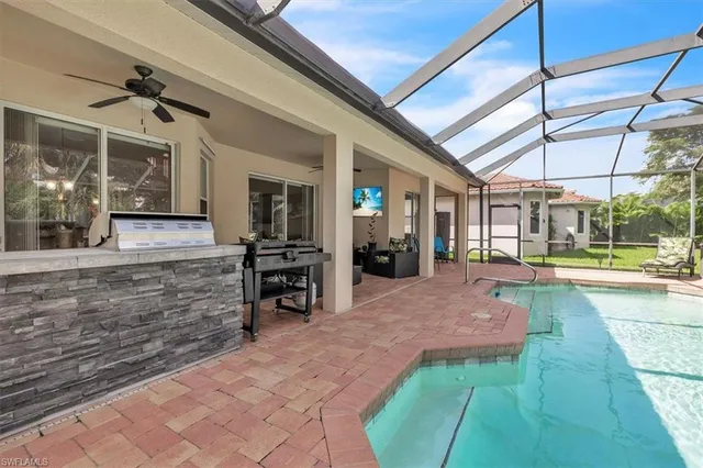 a view interior of the house and outdoor space