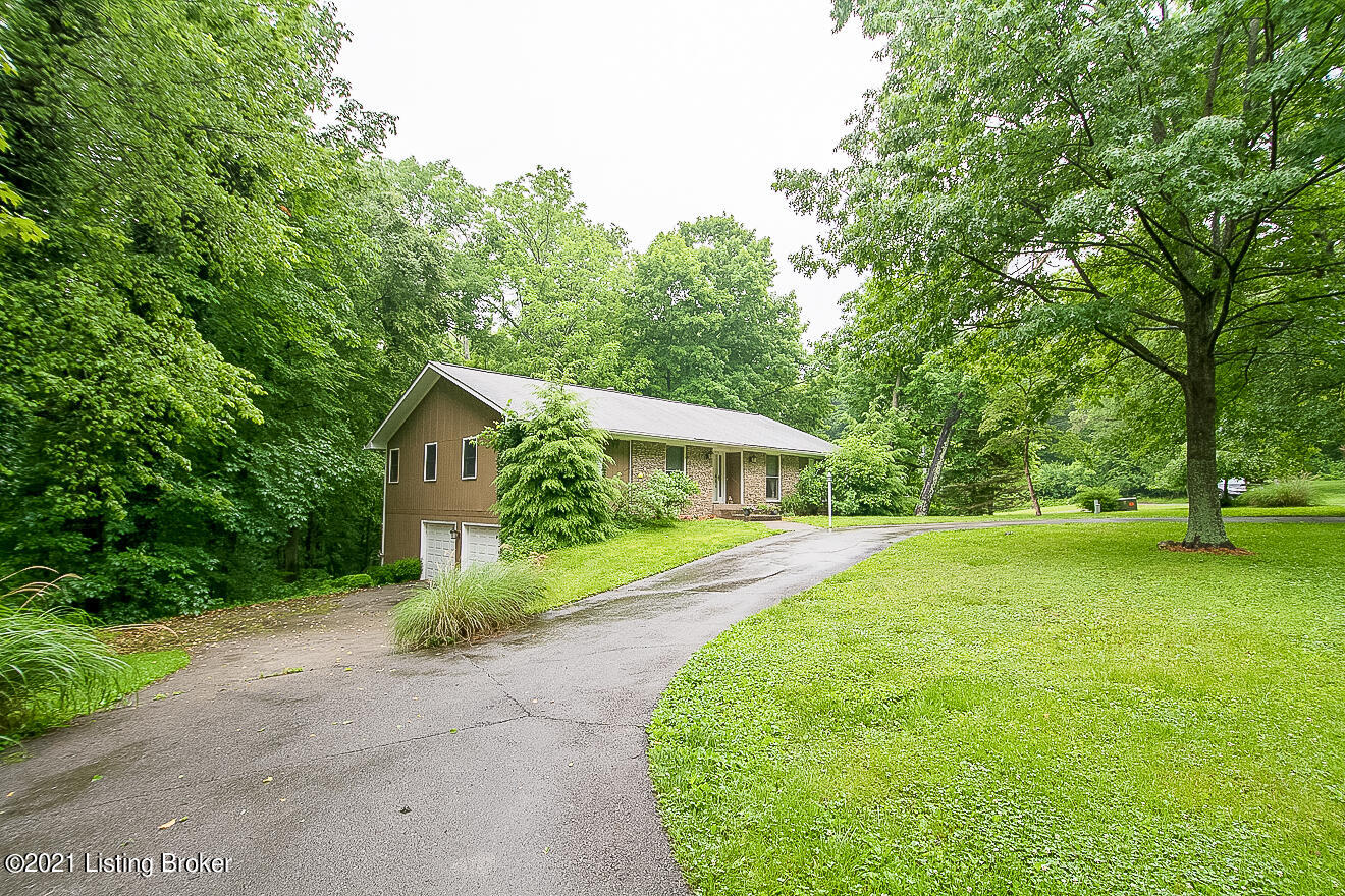 13203 Creekview Road Prospect, KY 40059 - Photo 3 of 41 Front View