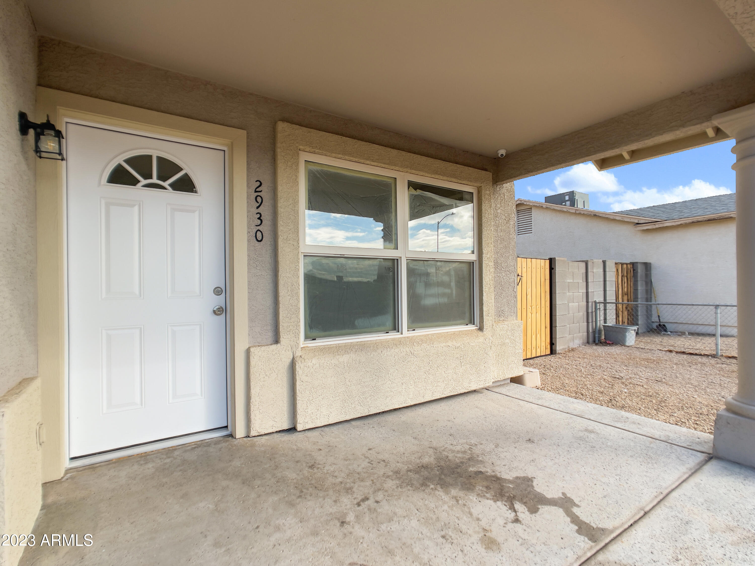 2930 East Chipman Road Phoenix, AZ 85040 - Photo 3 of 27 IMG_3264