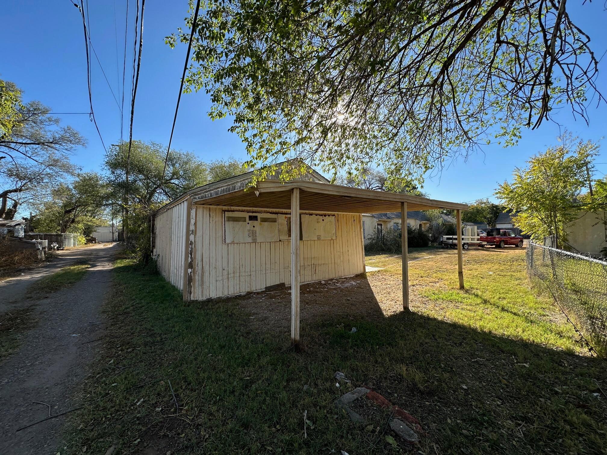 1311 Herman Street Amarillo, TX 79102 - Photo 3 of 8 1311 Herman 4
