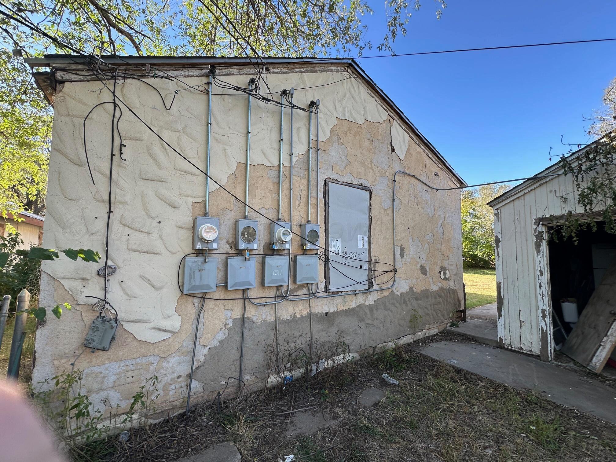1311 Herman Street Amarillo, TX 79102 - Photo 7 of 8 1311 Herman 8
