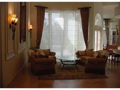 6532 Landings Court Boca Raton, FL 33496 - Photo 4 of 15 Living Room