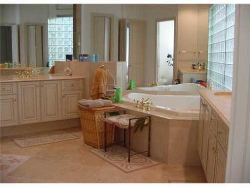 6532 Landings Court Boca Raton, FL 33496 - Photo 10 of 15 Master Bathroom
