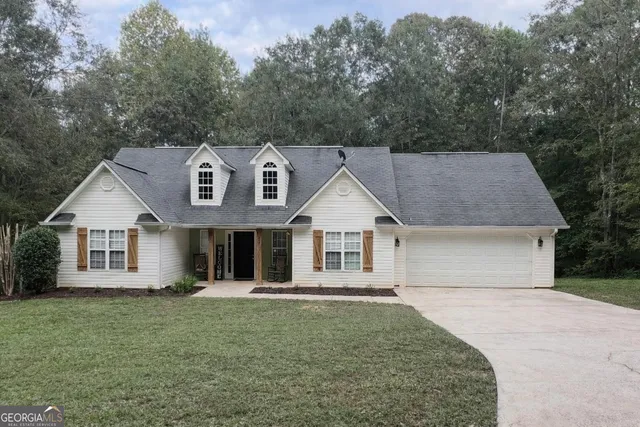 $365,000 | 807 Hines Road, Moreland, GA 30259