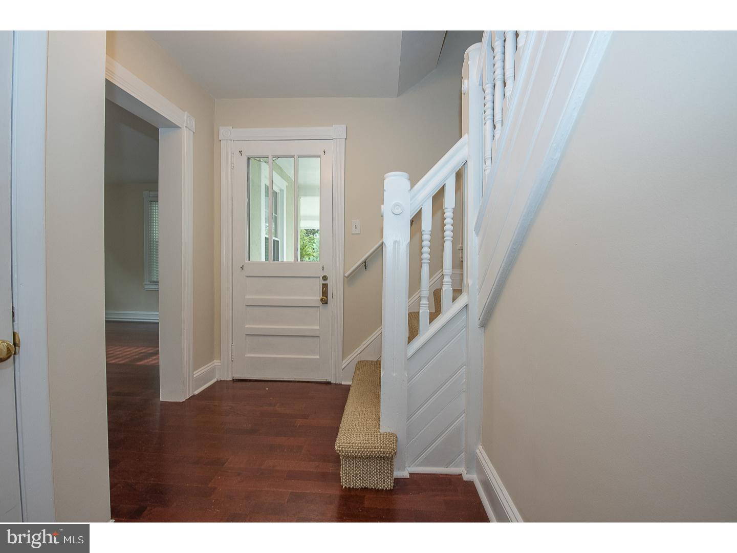 21 Old Lancaster Road Devon, PA 19333 - Photo 4 of 25 Foyer