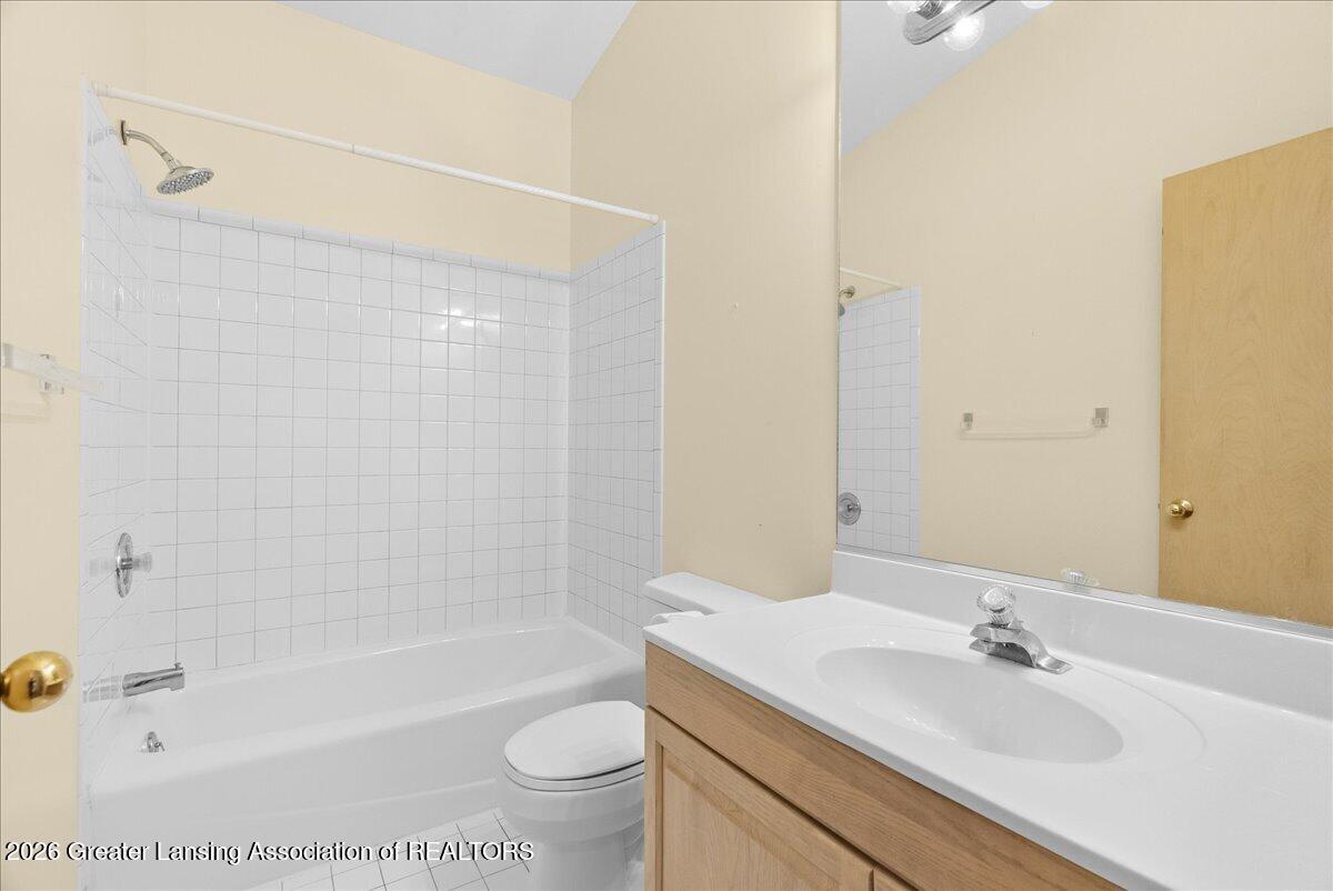 1013 Turner Road Dewitt, MI 48820 - Photo 28 of 53 20-Media Jett -27