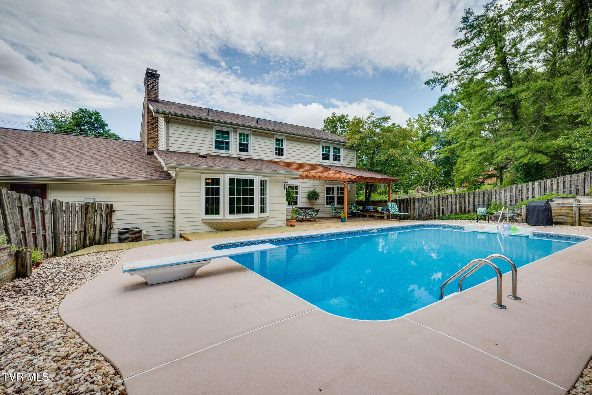 1130 Fall Creek Road Kingsport, TN 37664 - Photo 3 of 55 04-1130 Fall Creek Rd