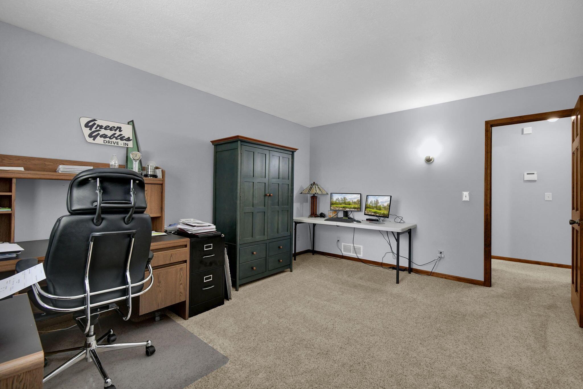 10959 Heimberger Road Northwest Baltimore, OH 43105 - Photo 31 of 48 Den/Office