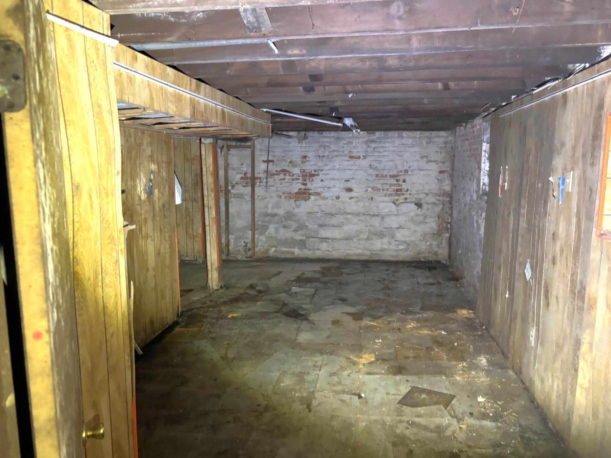 1060 Jackson Street Gary, IN 46402 - Photo 5 of 5 1964x1473