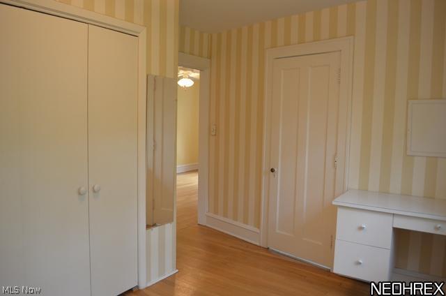 3282 Chalfant Road Cleveland, OH 44120 - Photo 10 of 19 Dressing room off the master with full bath.