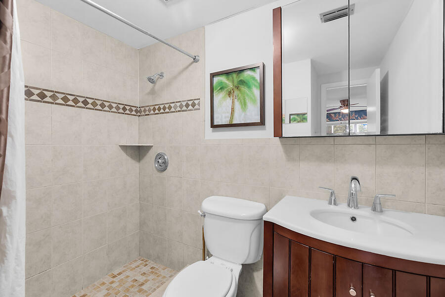303 Sombrero Beach Road Marathon, FL 33050 - Photo 8 of 84 Side B-bath 1