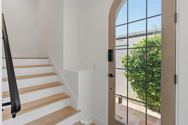 $2,135,000 | 136 Avenida Victoria, Unit C, San Clemente, CA 92672