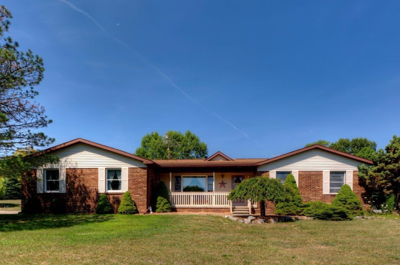12890 Hadley Road Gregory, MI 48137 - Photo 2 of 10 Photo 2