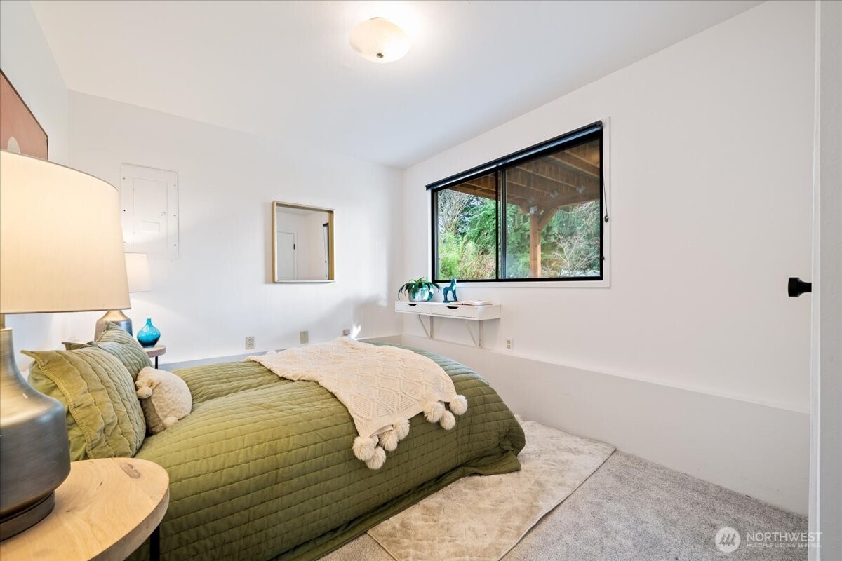 10901 Northeast 151st Street Bothell, WA 98011 - Photo 17 of 28