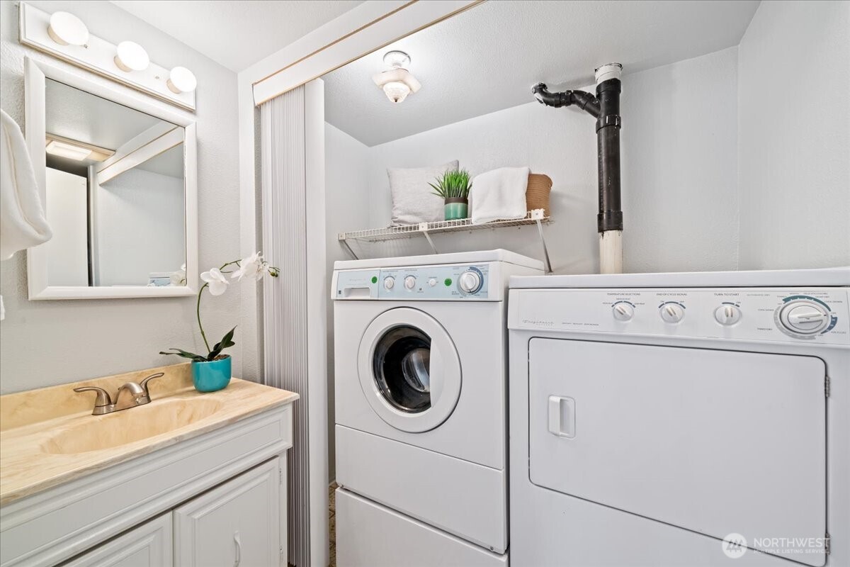 10901 Northeast 151st Street Bothell, WA 98011 - Photo 20 of 28