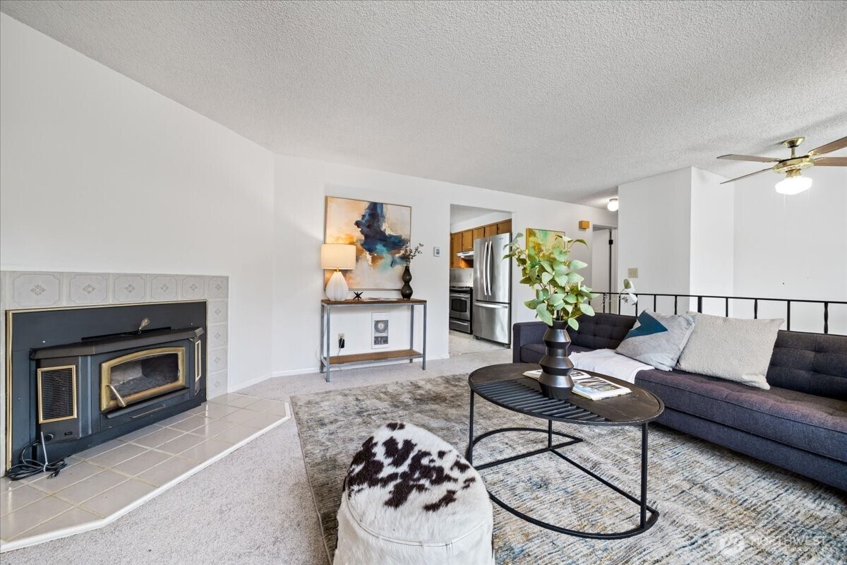 10901 Northeast 151st Street Bothell, WA 98011 - Photo 5 of 28