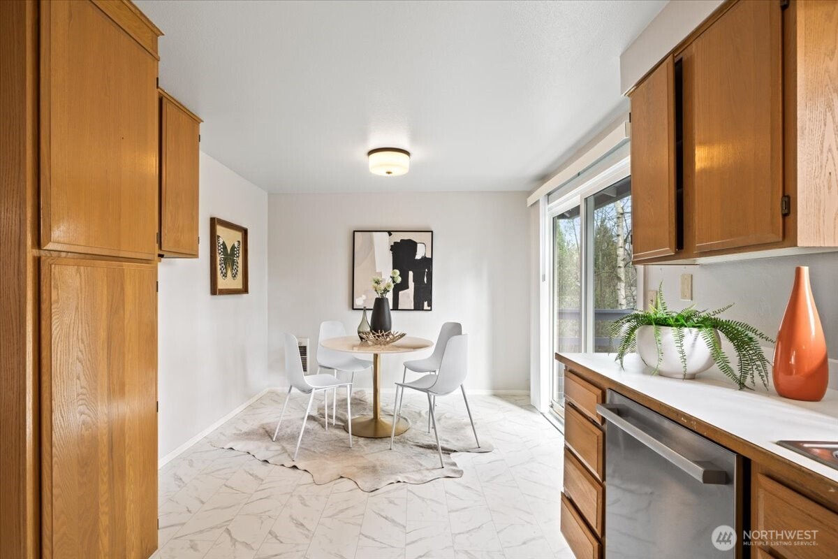 10901 Northeast 151st Street Bothell, WA 98011 - Photo 8 of 28