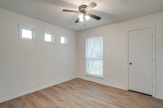 $279,000 | 800 Crestview Drive, Burleson, TX 76028