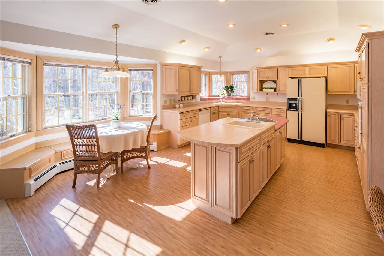17 Maple Avenue Rye, NH 03870 - Photo 7 of 29