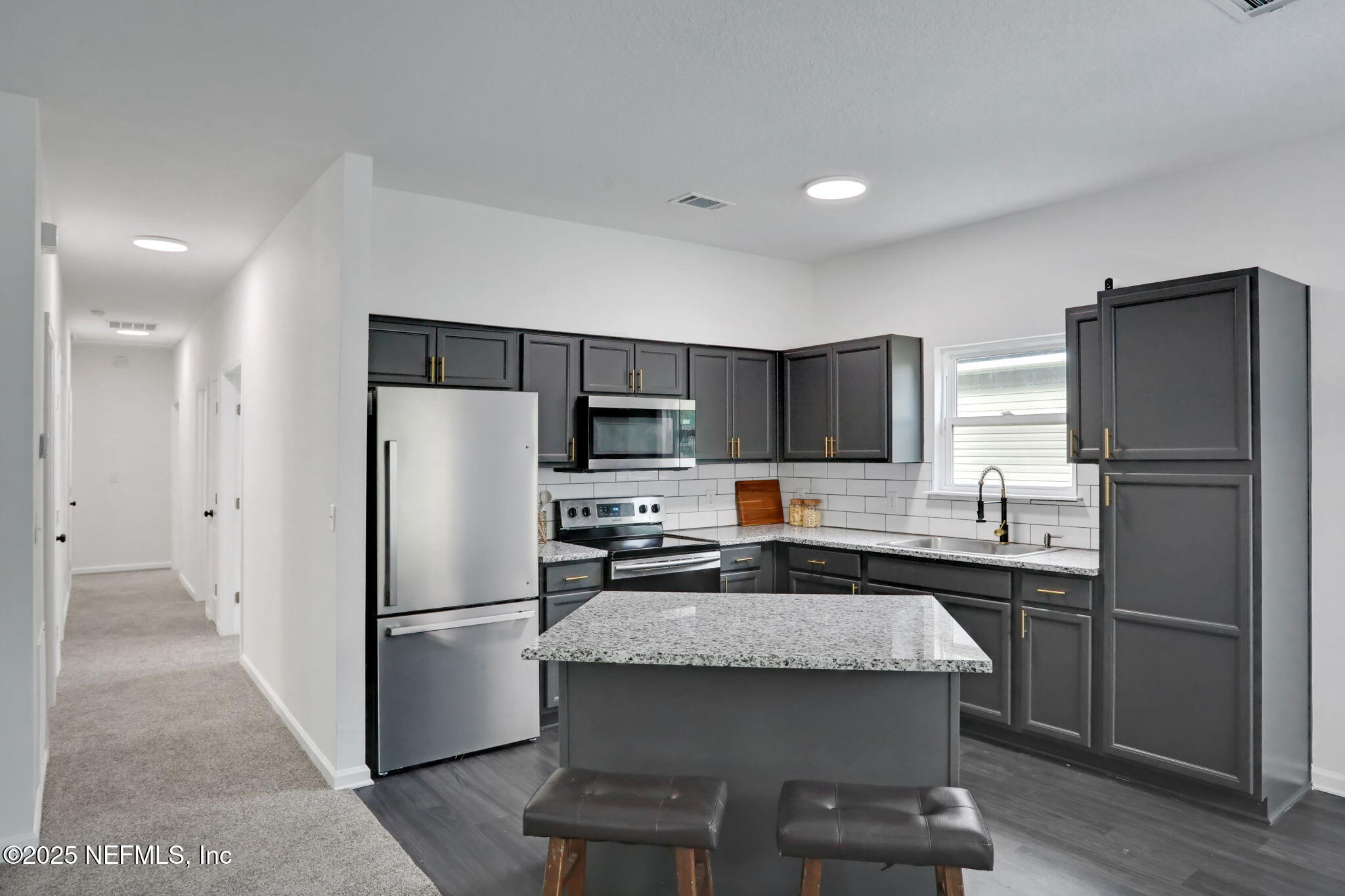 2035 Talladega Road Jacksonville, FL 32209 - Photo 4 of 32 4