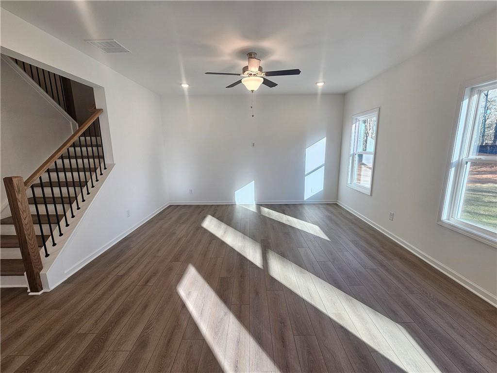 252 Silverleaf Trail Bethlehem, GA 30620 - Photo 8 of 31 a bedroom with bed and window