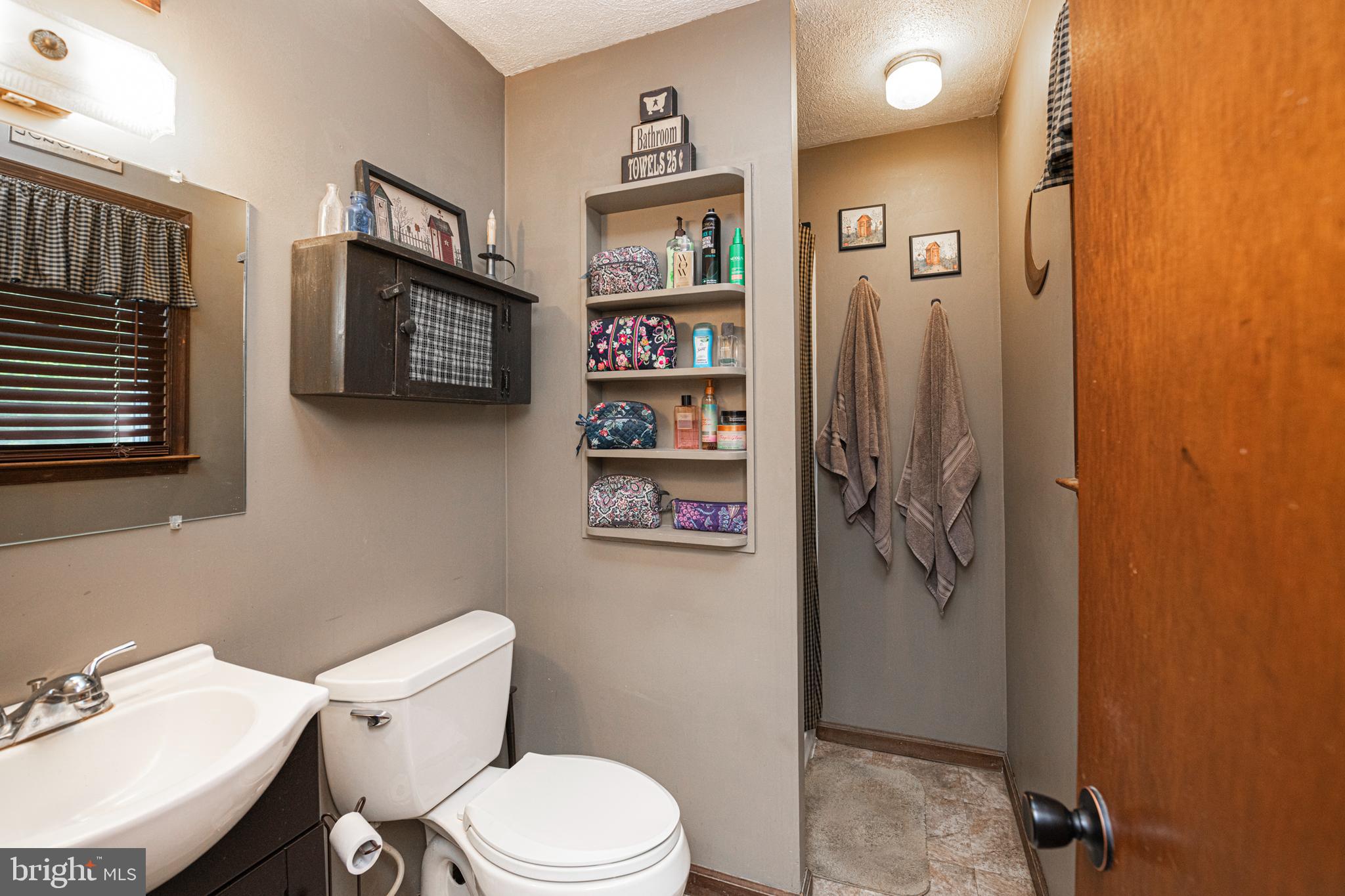 85 Country Lane Pottstown, PA 19465 - Photo 14 of 23