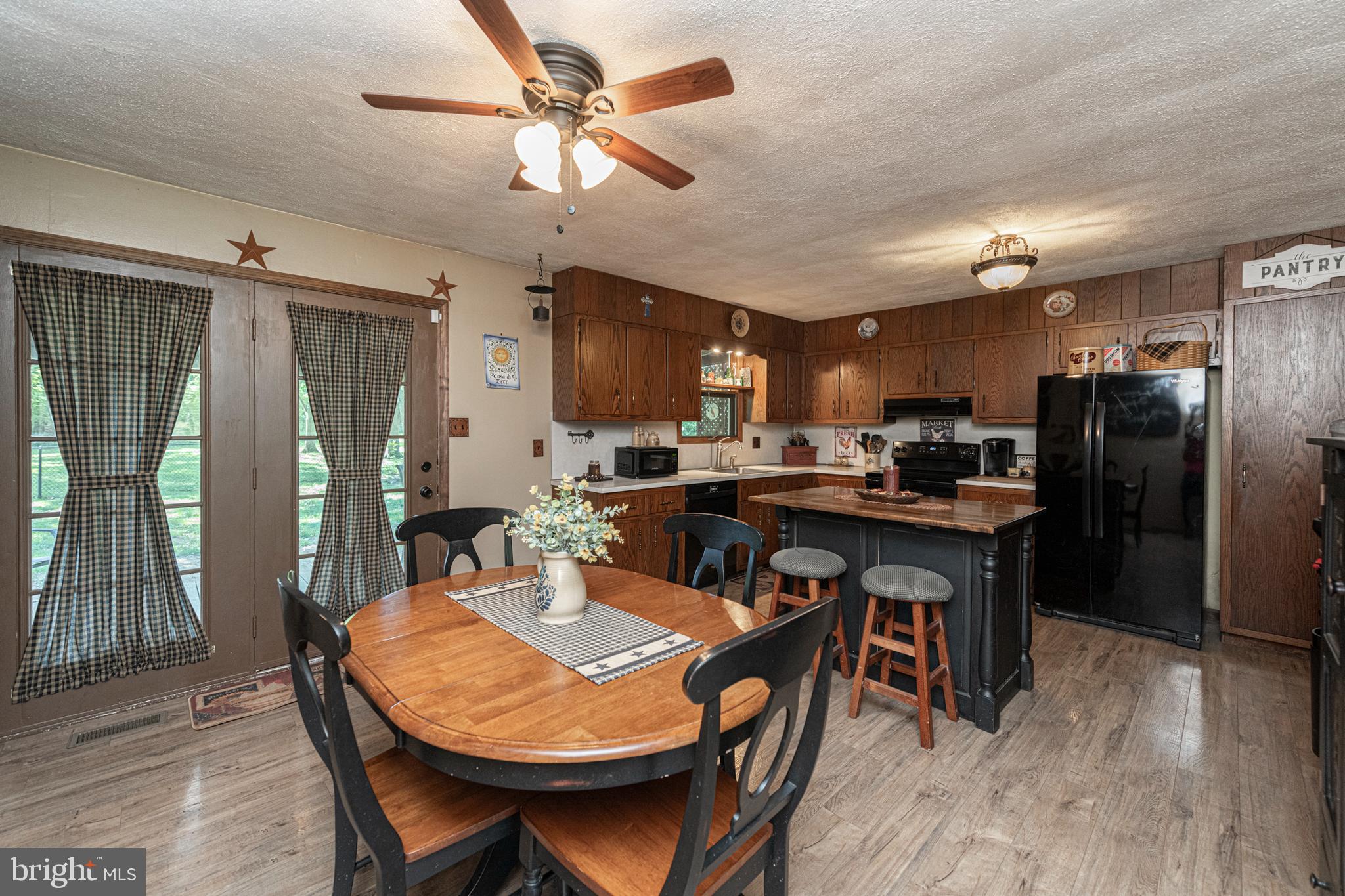 85 Country Lane Pottstown, PA 19465 - Photo 5 of 23
