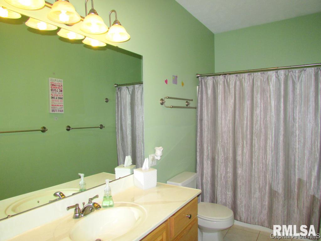 335 Bourbon Street Springfield, IL 62707 - Photo 15 of 23 Gallery Image 15