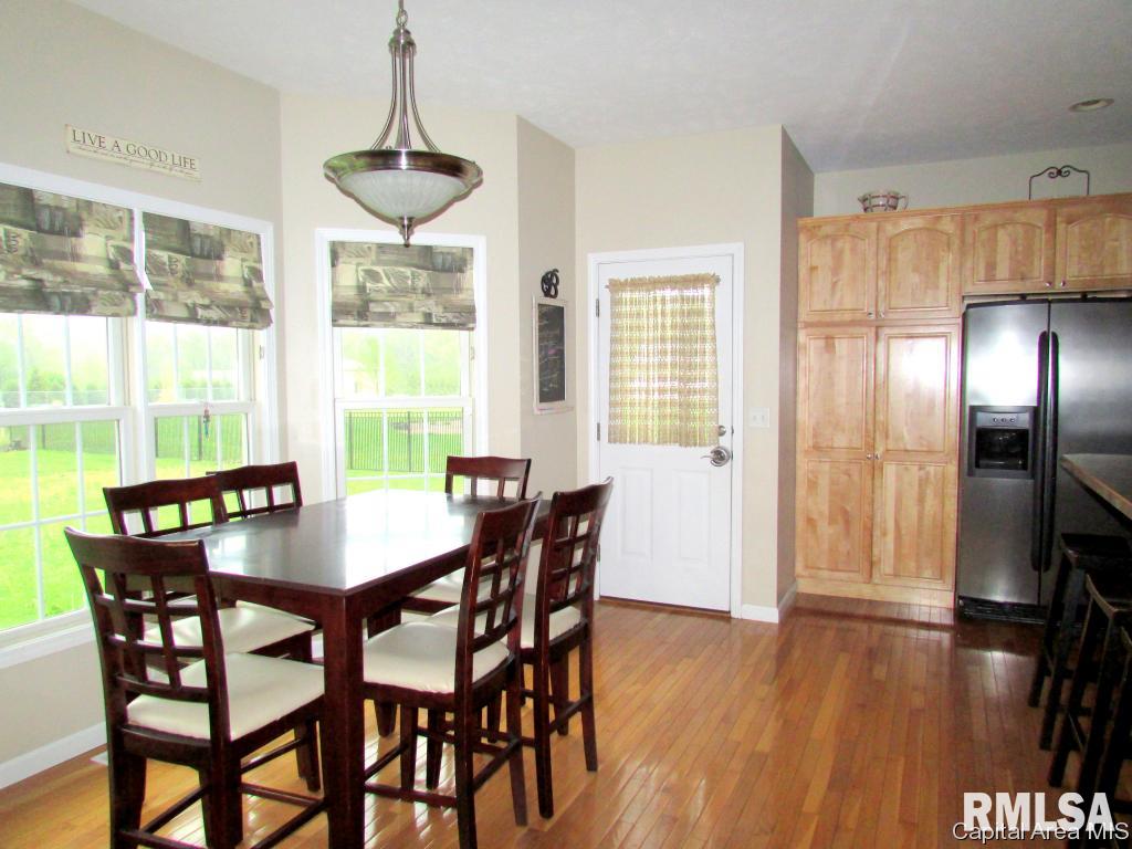 335 Bourbon Street Springfield, IL 62707 - Photo 7 of 23 Gallery Image 7