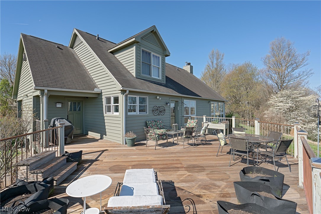 2435 Sandhill Road Marietta, OH 45750 - Photo 8 of 36