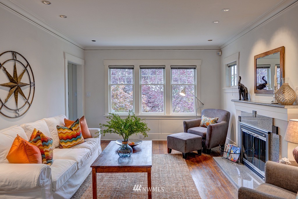 121 North 75th Street Seattle, WA 98103 - Photo 3 of 15