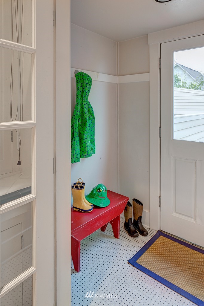 121 North 75th Street Seattle, WA 98103 - Photo 7 of 15