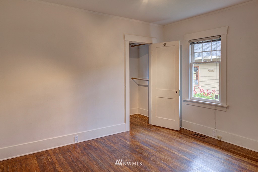 121 North 75th Street Seattle, WA 98103 - Photo 10 of 15