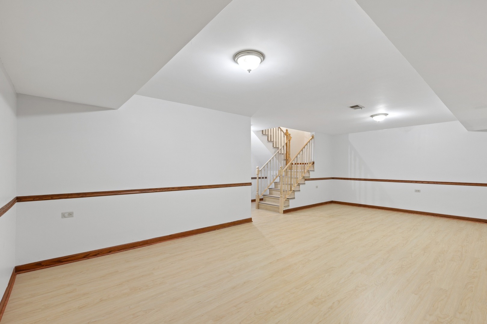 308 East Rimini Court Palatine, IL 60067 - Photo 14 of 16