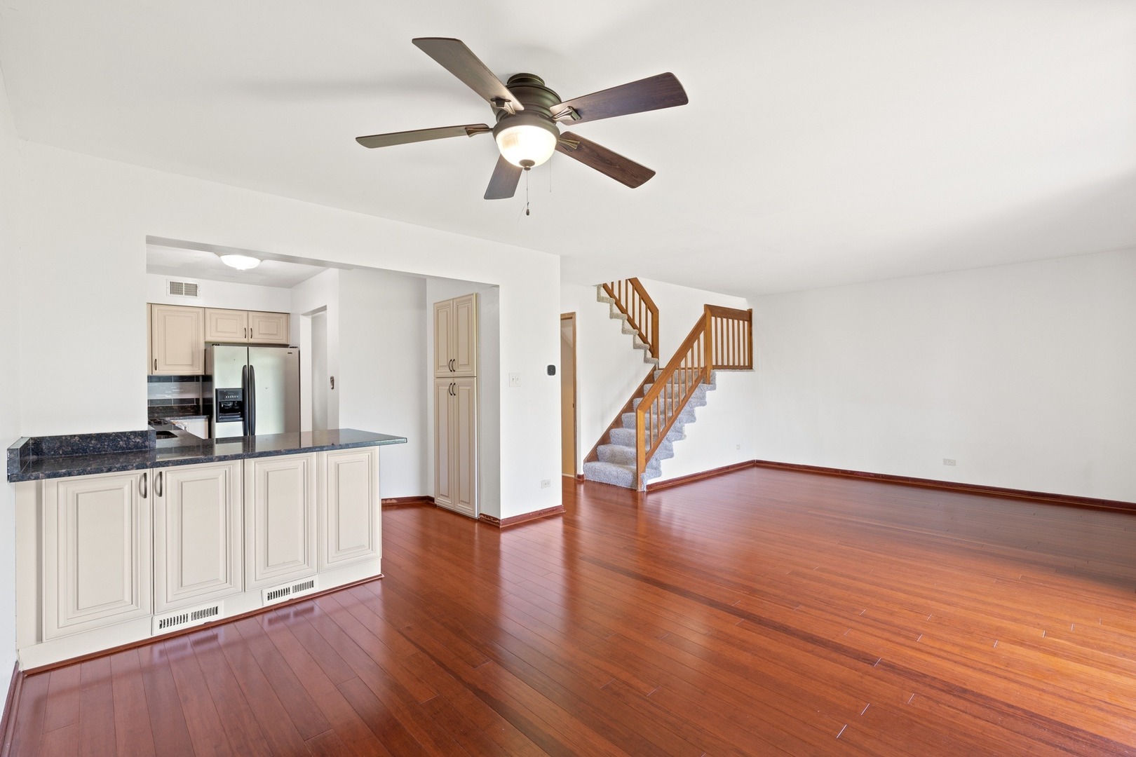308 East Rimini Court Palatine, IL 60067 - Photo 6 of 16