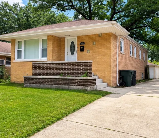 $3,000 | 14514 Minerva Avenue, Dolton, IL 60419