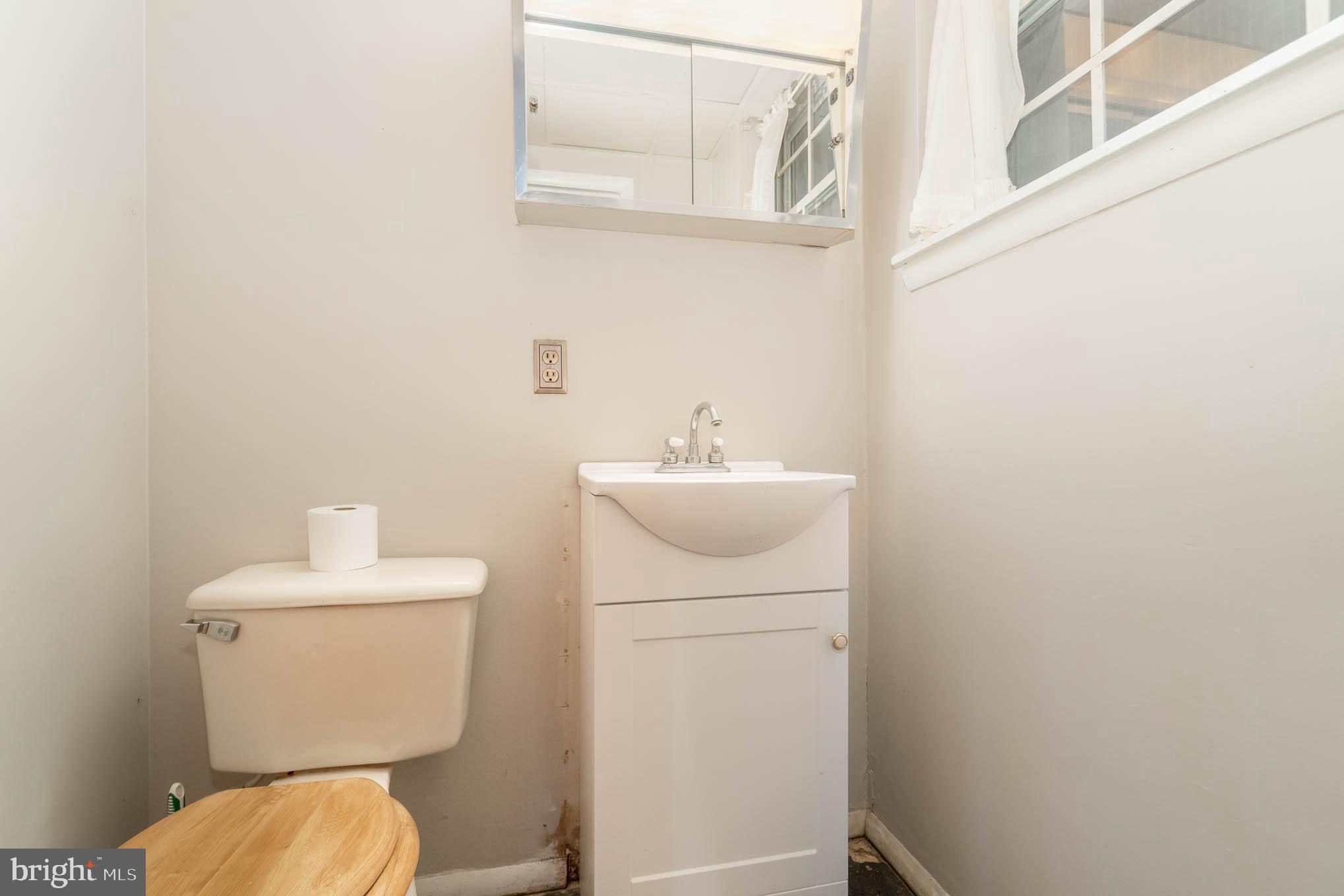 27 Sherman Street Hanover, PA 17331 - Photo 17 of 26