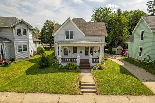 $199,900 | 908 19th, Monroe, WI 53566