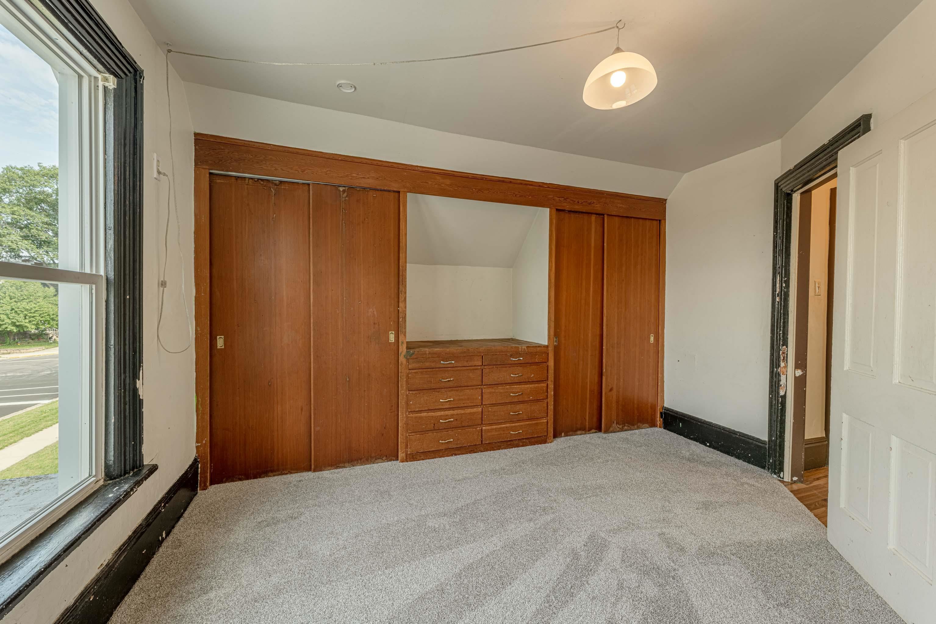 908 19th Monroe, WI 53566 - Photo 5 of 28