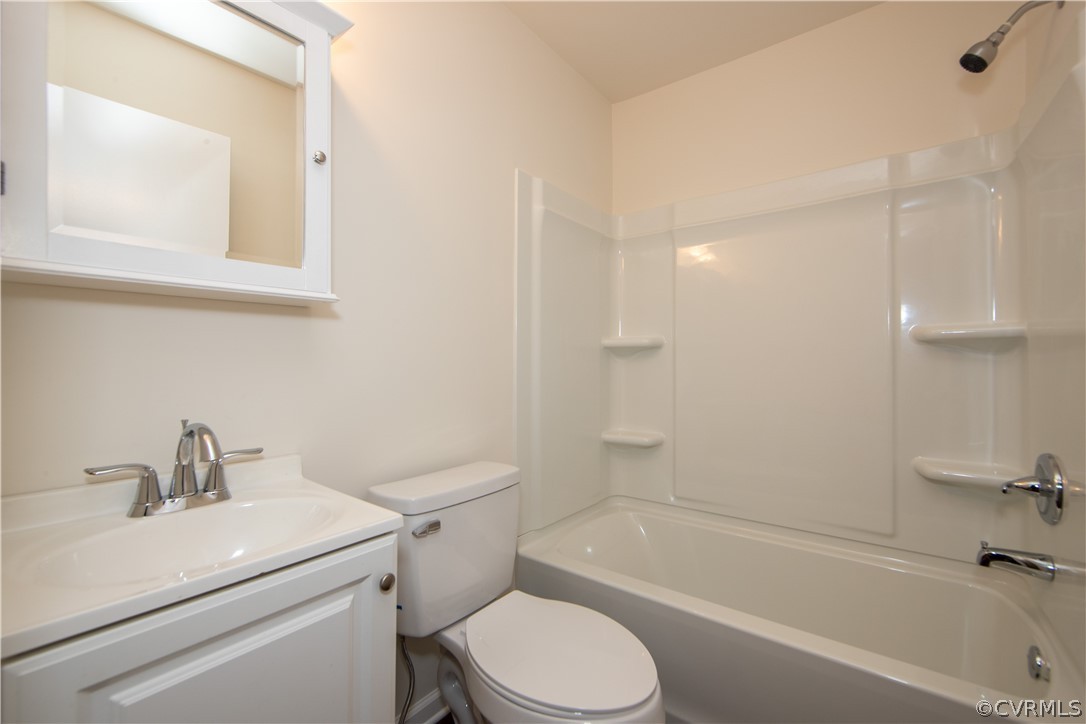 818 Hampton Road Petersburg, VA 23805 - Photo 14 of 22 New Shower/Tub, Vanity, Toilet and LVP Flooring