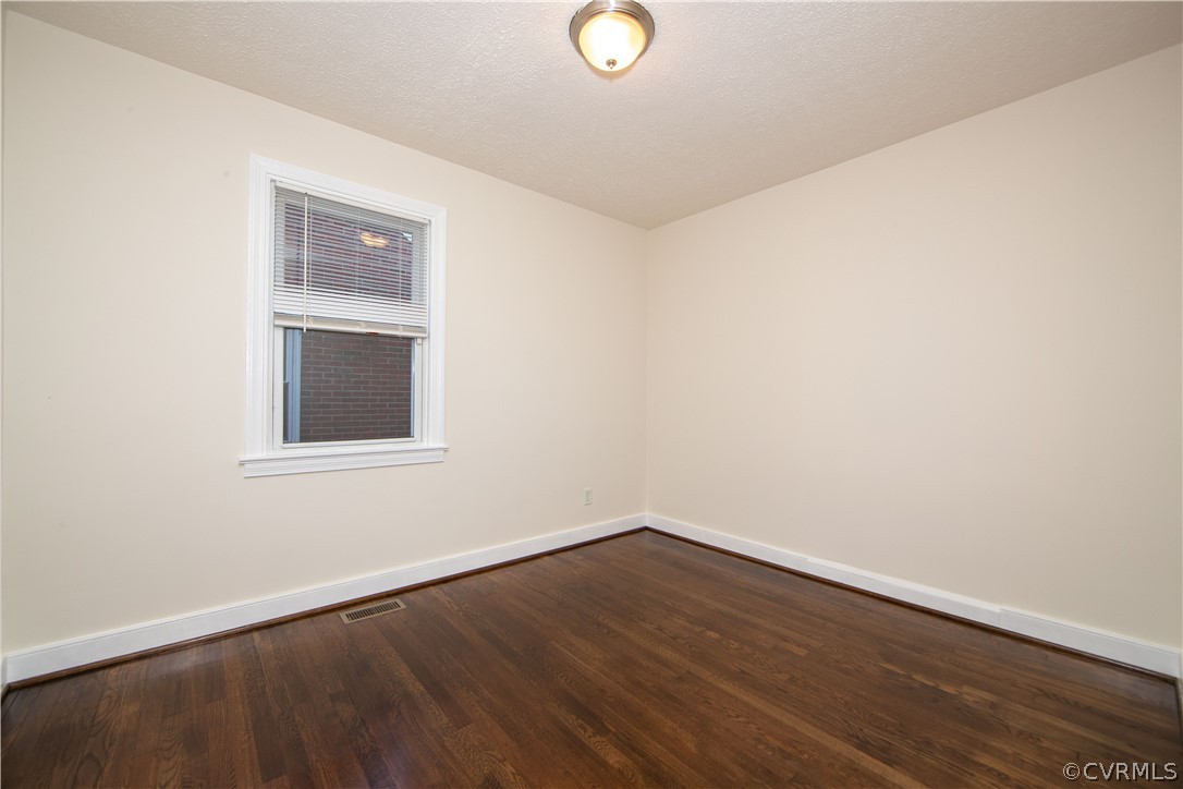 818 Hampton Road Petersburg, VA 23805 - Photo 17 of 22 Gallery Image 17