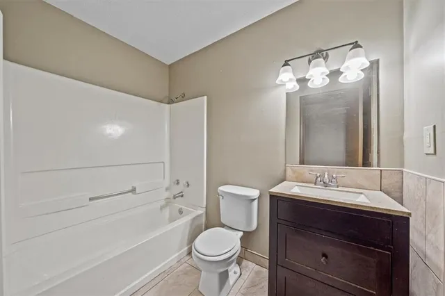 $149,000 | 2901 Wayne Avenue, Kansas City, MO 64109