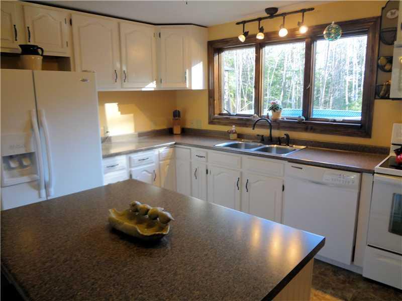 6 Fox Run Windham, ME 04062 - Photo 3 of 31 Kitchen.