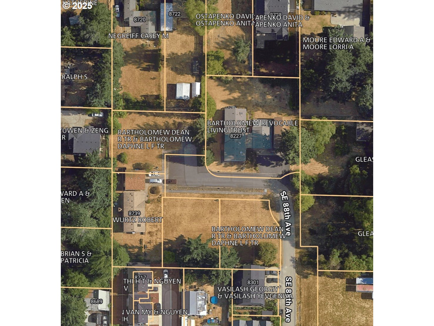 Southeast Bartholomew Court Portland, OR 97266 - Photo 5 of 11